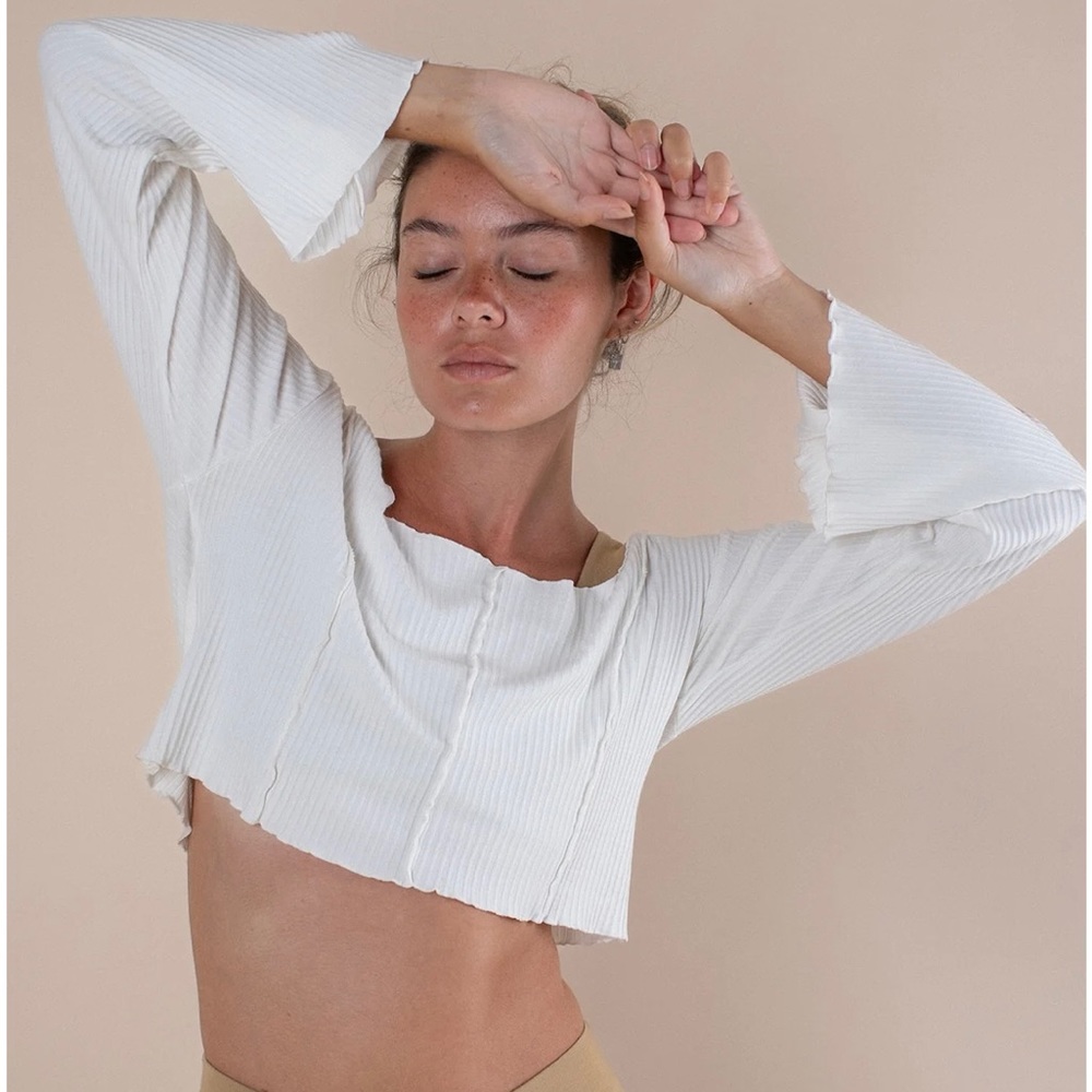 Indigo Luna Asana Crop Longsleeve 🌿